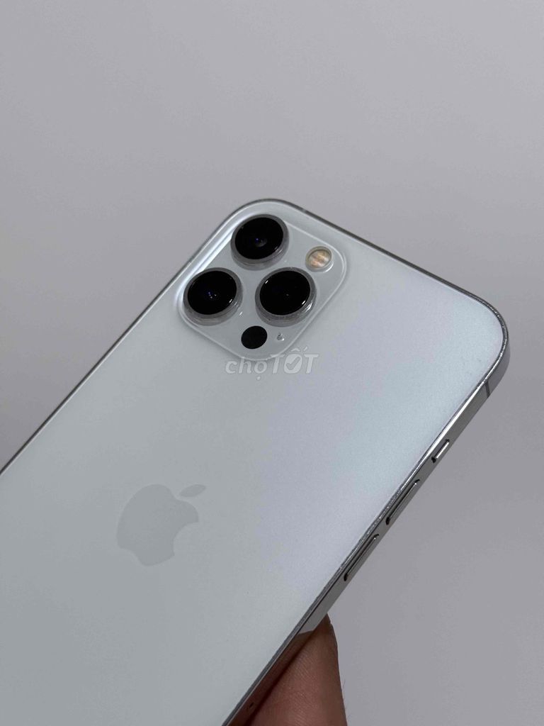 IPHONE 12Promax 128G Trắng Chính hãng zin đẹp. Mua bán Điện thoại tại Thị xã Bến Cát Bình Dương được đăng bởi Roland Garox hình 1