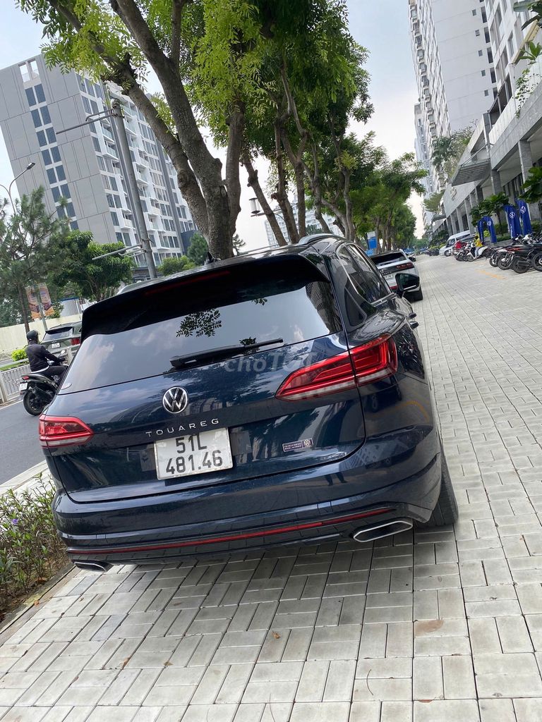 Volkswagen Touareg 2023 Luxury - 33775 km. Mua bán Ô tô tại Quận 7 Tp Hồ Chí Minh được đăng bởi Giang Đỗ hình 1