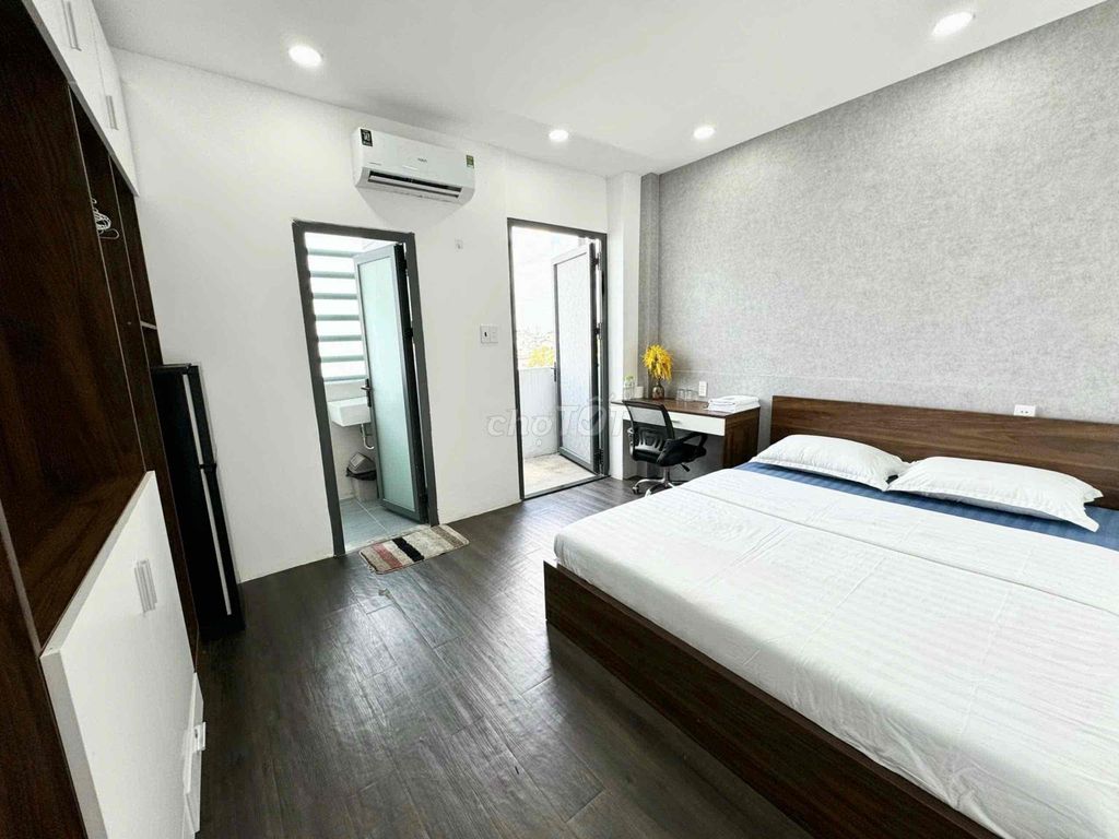 🏡Studio Q3 View Bờ Kè, Ban Công, Thang Máy, 30m2 Full Nội Thất