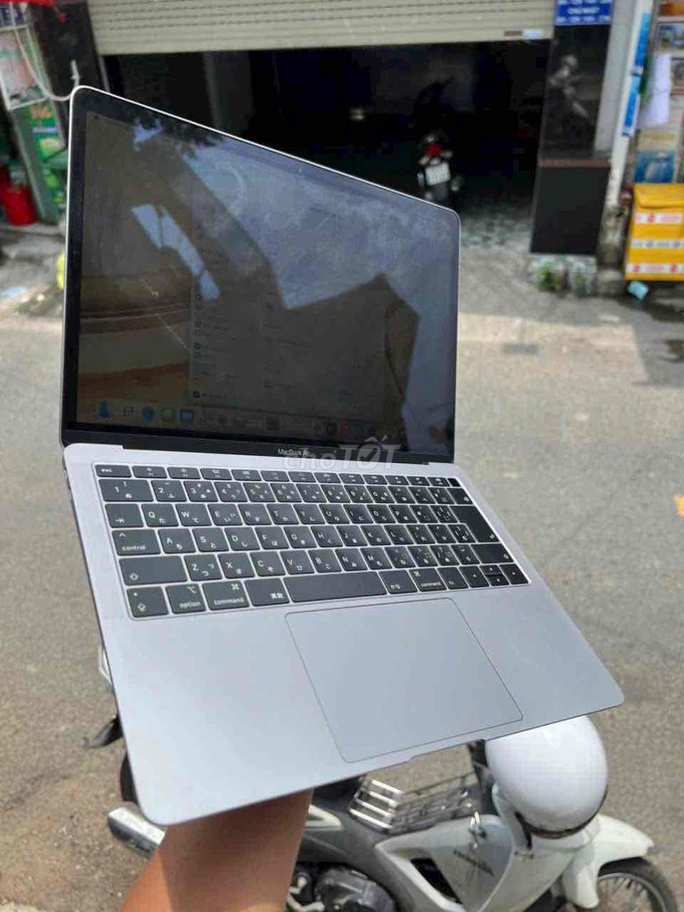 MacBook Air 2019 - i5/16GB/256GB - 13 inch. Mua bán Laptop tại Thành phố Dĩ An Bình Dương được đăng bởi Viết Chương hình 1