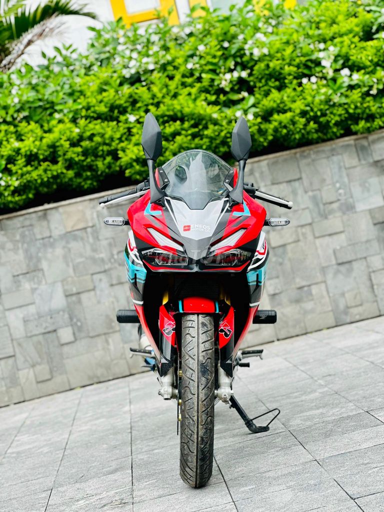 Siêu phẩm CBR150RR 2023 lướt 4000km quá đẹp