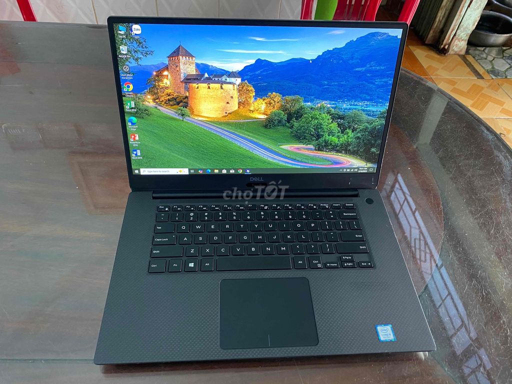 Dell Precision 5540 i9 9980HK 16/256gb card T2000