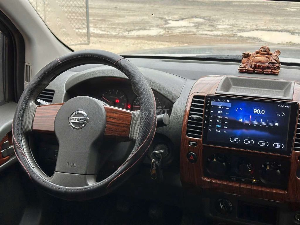 Nissan Navarra 2012 photo 4