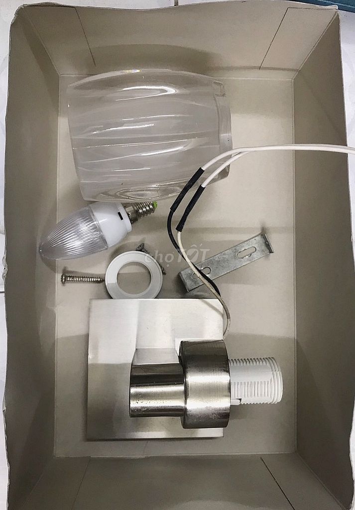 Đèn treo tường pha lê Trắng Mới đẹp. Mua bán Đèn tại Quận Phú Nhuận Tp Hồ Chí Minh được đăng bởi hòa lê 5 hình 1
