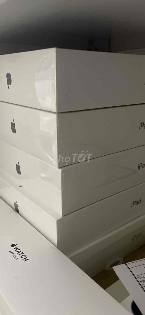 🛵🛵🛵🛵🛵 ipad gen 9-64 gb new seal cty & gen 10