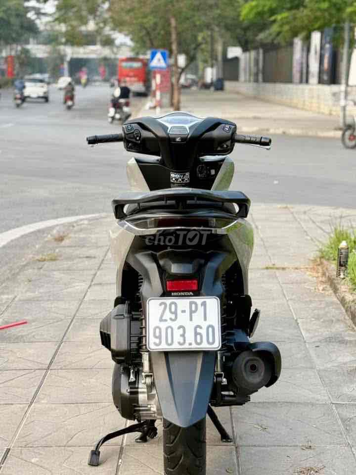 SH150 ABS 2022 xi măng - Trả trước 45tr nhận xe ✅. Mua bán Xe máy tại Quận Hai Bà Trưng Hà Nội được đăng bởi Nguyễn thị xuân hình 3