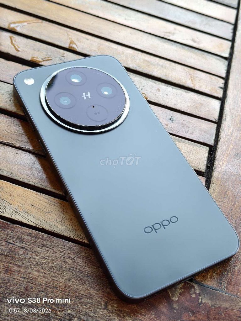 Oppo Find X8 Đen 16/256 Fullbox đủ phụ kiện 98%. Mua bán Điện thoại tại Thành phố Thủ Đức Tp Hồ Chí Minh được đăng bởi Thành Đạt hình 1