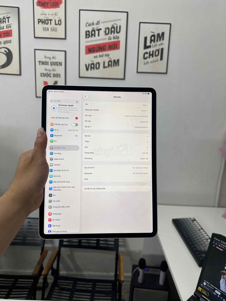 iPad Pro 2020 12.9 inch 256GB Bạc. Mua bán Máy tính bảng tại Quận Thanh Xuân Hà Nội được đăng bởi Nguyễn Tiến Đạt hình 1