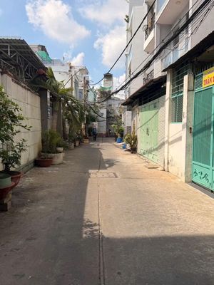 Townhouse 31.5 m² · 2 bed · Đường Lạc Long Quân