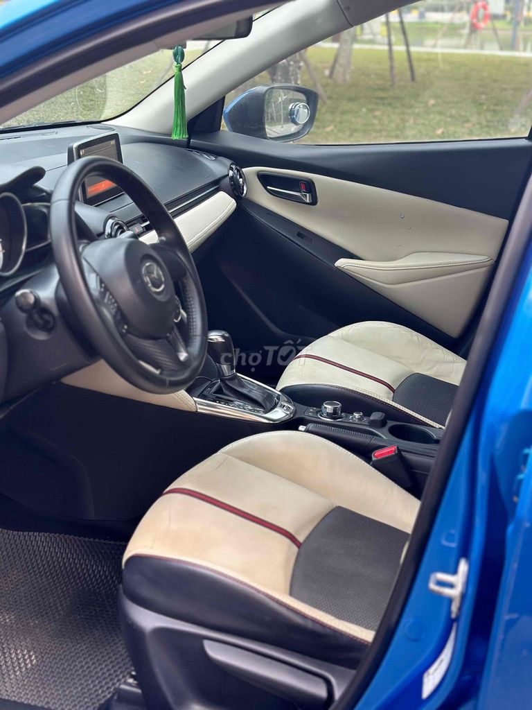 Mazda 2 2015 - 8 km nhập thái. Mua bán Ô tô tại Quận Nam Từ Liêm Hà Nội được đăng bởi nguyễn trần Nam hình 9