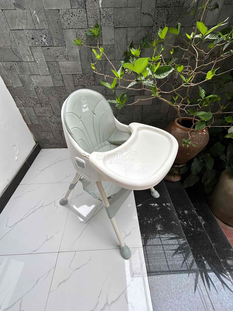 Ghế ăn dặm Uni Xám trắng. Mua bán Mẹ và bé tại Huyện Hòa Vang Đà Nẵng được đăng bởi Dương hình 1