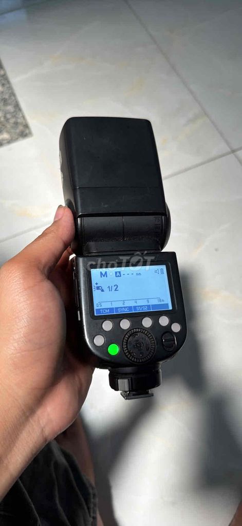 Đèn flash Godox V860III Đen Sony. Mua bán Máy ảnh, Máy quay tại Quận Sơn Trà Đà Nẵng được đăng bởi dinh phuoc cao hình 1