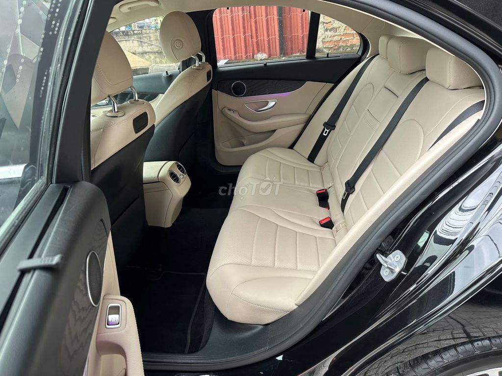 🔴 Mercedes Benz C Class 2018 C200 - 44k km. Mua bán Ô tô tại Thành phố Thủ Đức Tp Hồ Chí Minh được đăng bởi Tuấn carhouse hình 8