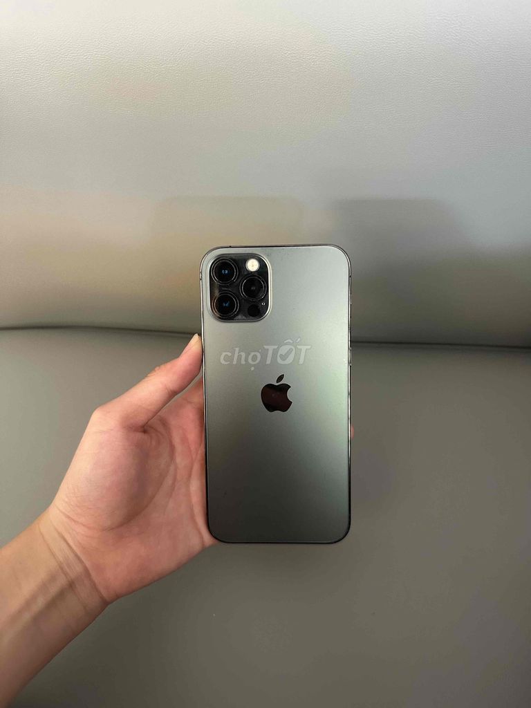 iPhone 12 Pro Xám QT máy zin full chức năng. Mua bán Điện thoại tại Quận 7 Tp Hồ Chí Minh được đăng bởi NAILS Duy hình 1