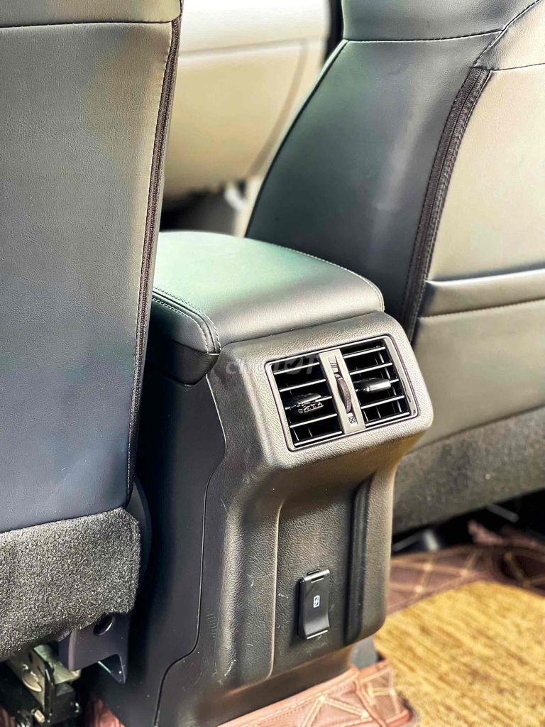 Mitsubishi Outlander 2022 2.0 CVT - 65000km. Mua bán Ô tô tại Quận Long Biên Hà Nội được đăng bởi Mr Tài Oto hình 11