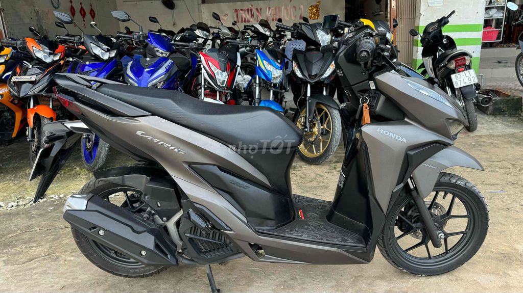 Honda Vario 125 vàng cát 2019 ( hỗ trợ góp )