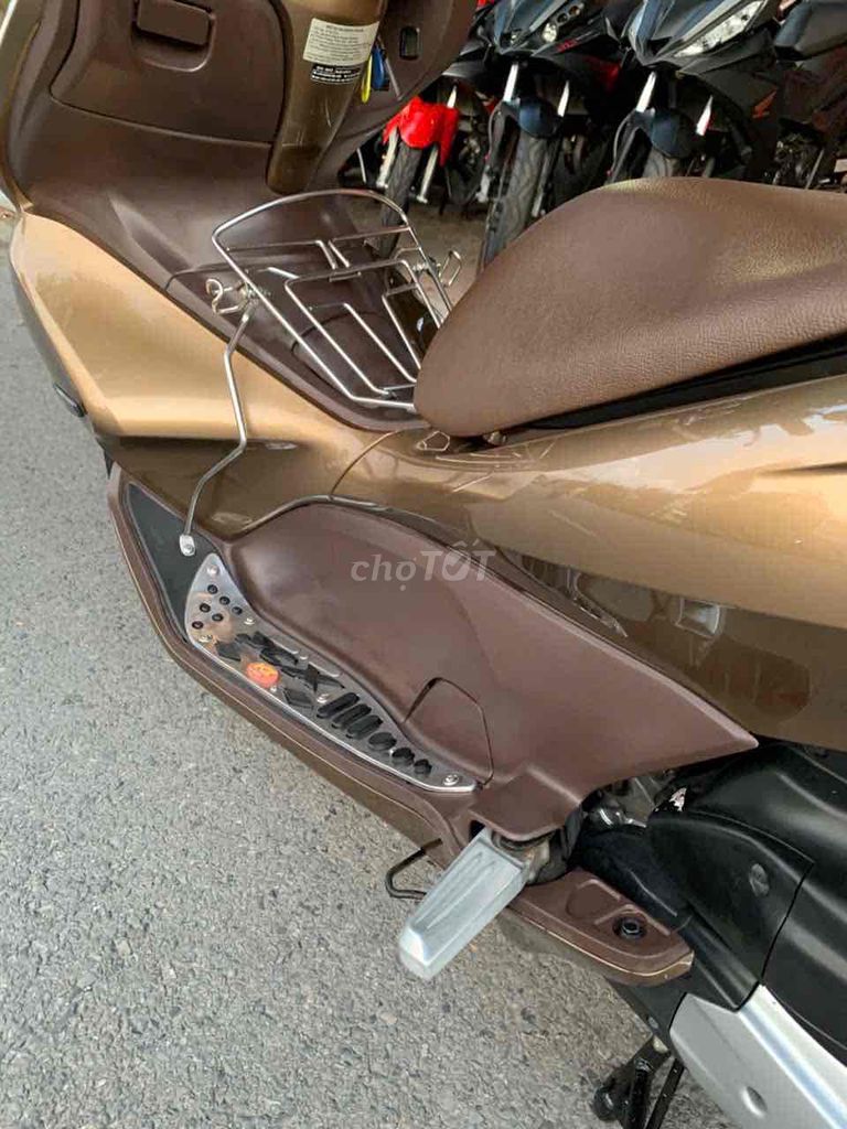 PCX 125 chạy đúng đồng hồ 1,9v sai tặng xe. Mua bán Xe máy tại Quận Lê Chân Hải Phòng được đăng bởi Xe Máy Thương Hường  hình 5