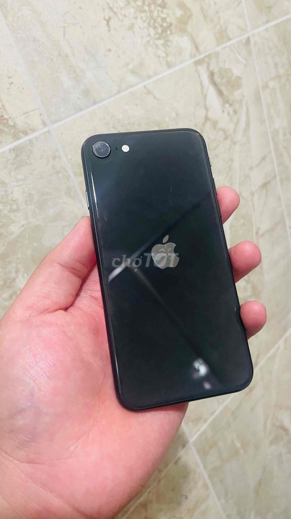 Apple iPhone SE 2020 Đen Đã sử dụng. Mua bán Điện thoại tại Quận Nam Từ Liêm Hà Nội được đăng bởi lê đình trình  hình 1