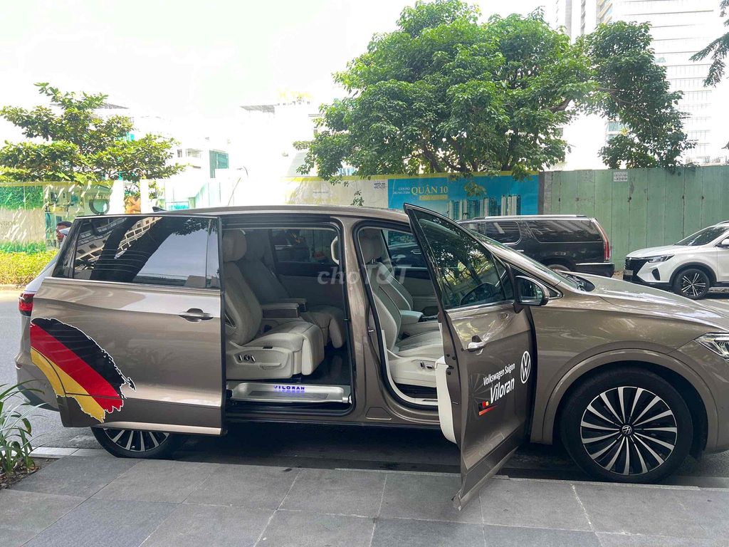 Volkswagen Viloran Luxury 2024 30.000km Nâu. Mua bán Ô tô tại Quận 5 Tp Hồ Chí Minh được đăng bởi Kim Loan Volkswagen Golden  hình 11