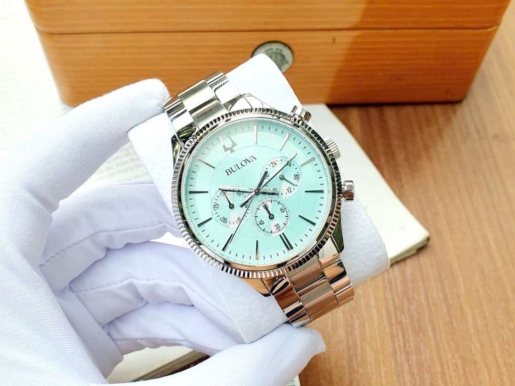 Đồng hồ Bulova 96A323 Nam Bạc 42mm. Mua bán Đồng hồ tại Thành phố Bà Rịa Bà Rịa - Vũng Tàu được đăng bởi Lorencia Xách Tay hình 2