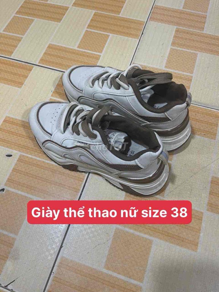 Giày thể thao nữ size 38