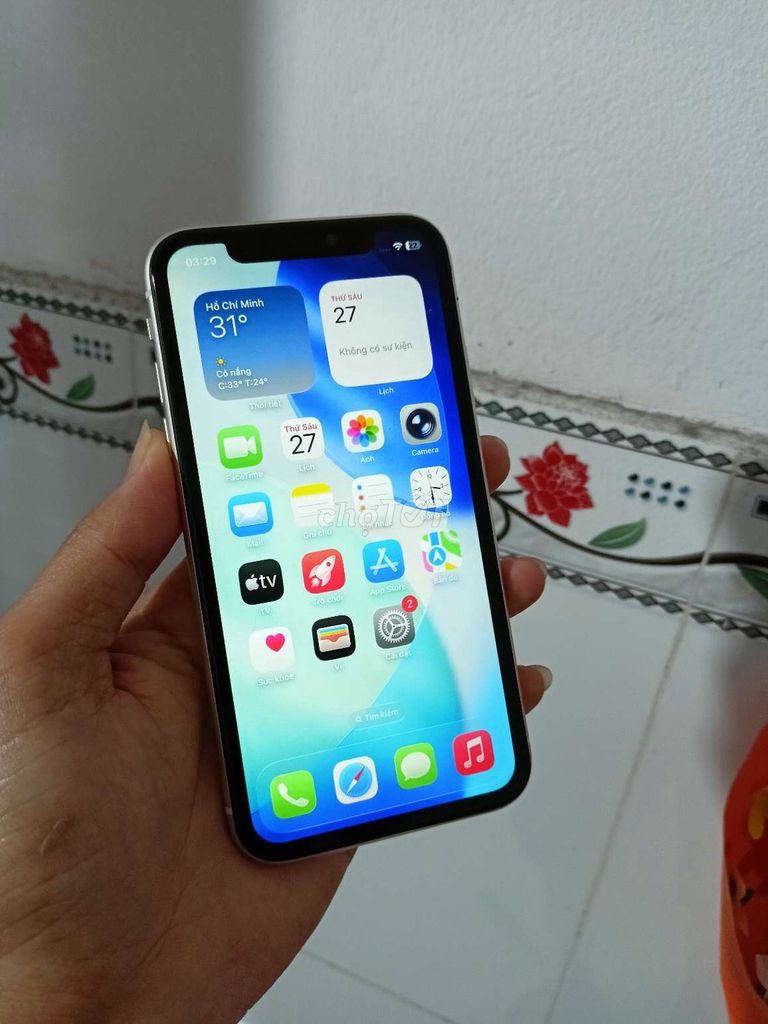 iPhone 11 64GB qt Trắng đẹp 98%. Mua bán Điện thoại tại Quận Bình Thuỷ Cần Thơ được đăng bởi CH Thuan Mobile hình 1