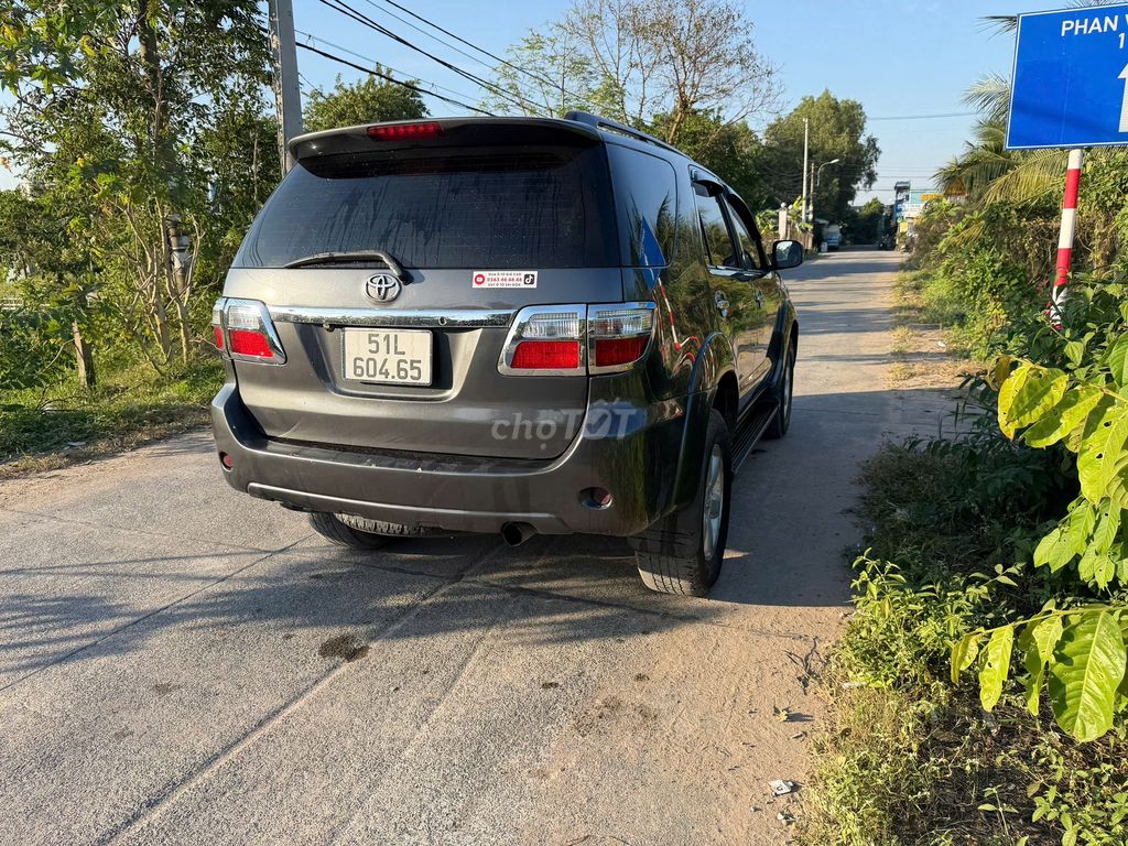 Toyota Fortuner 2010 2.G máy dầu số sàn. Mua bán Ô tô tại Quận 12 Tp Hồ Chí Minh được đăng bởi Duy Q12 hình 5