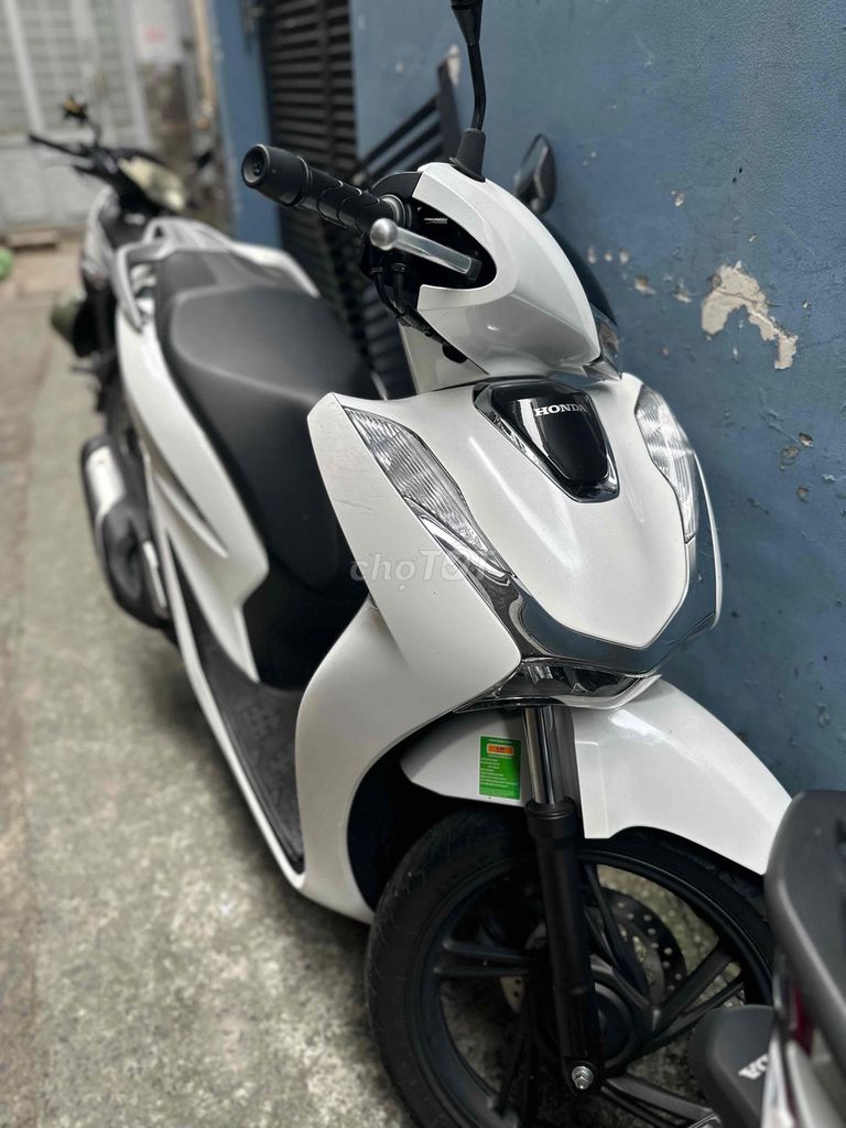 Mình cần bán xe SH 125i năm 2023. Mua bán Xe máy tại Quận Bình Thạnh Tp Hồ Chí Minh được đăng bởi Nguyễn Văn Hùng hình 2