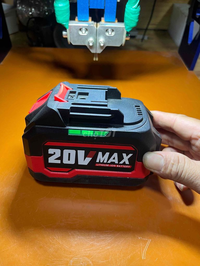 Pin sạc Makita Chân phổ thông. Mua bán Đồ chuyên dụng, Giống nuôi trồng tại Thành phố Thủ Đức Tp Hồ Chí Minh được đăng bởi Điện Lạnh Trần Phát hình 1