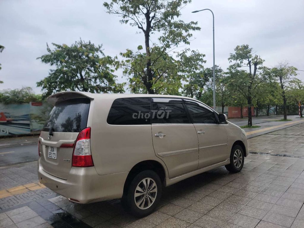 Toyota Innova 2016 2.0E - 11000 km. Mua bán Ô tô tại Quận Nam Từ Liêm Hà Nội được đăng bởi Thu HN hình 6