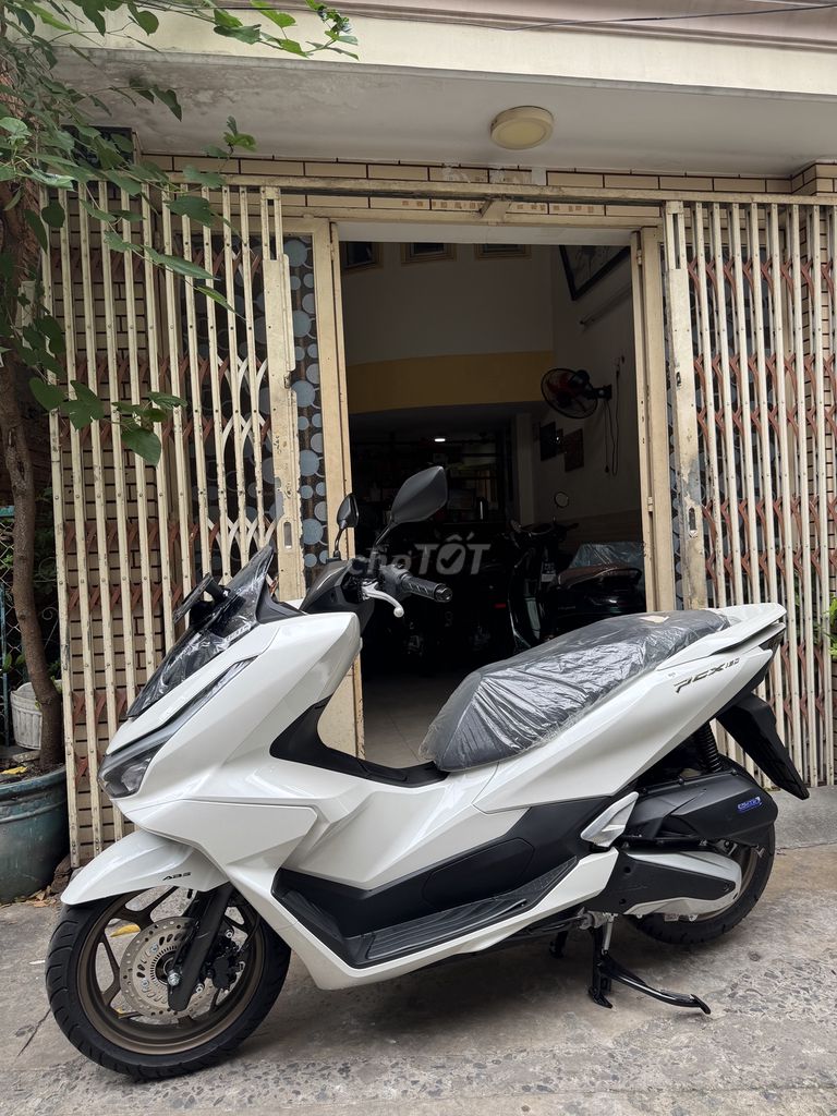PCX 160i ABS HSTC model 2025 mới nhất. Mua bán Xe máy tại Quận Tân Phú Tp Hồ Chí Minh được đăng bởi N B hình 5