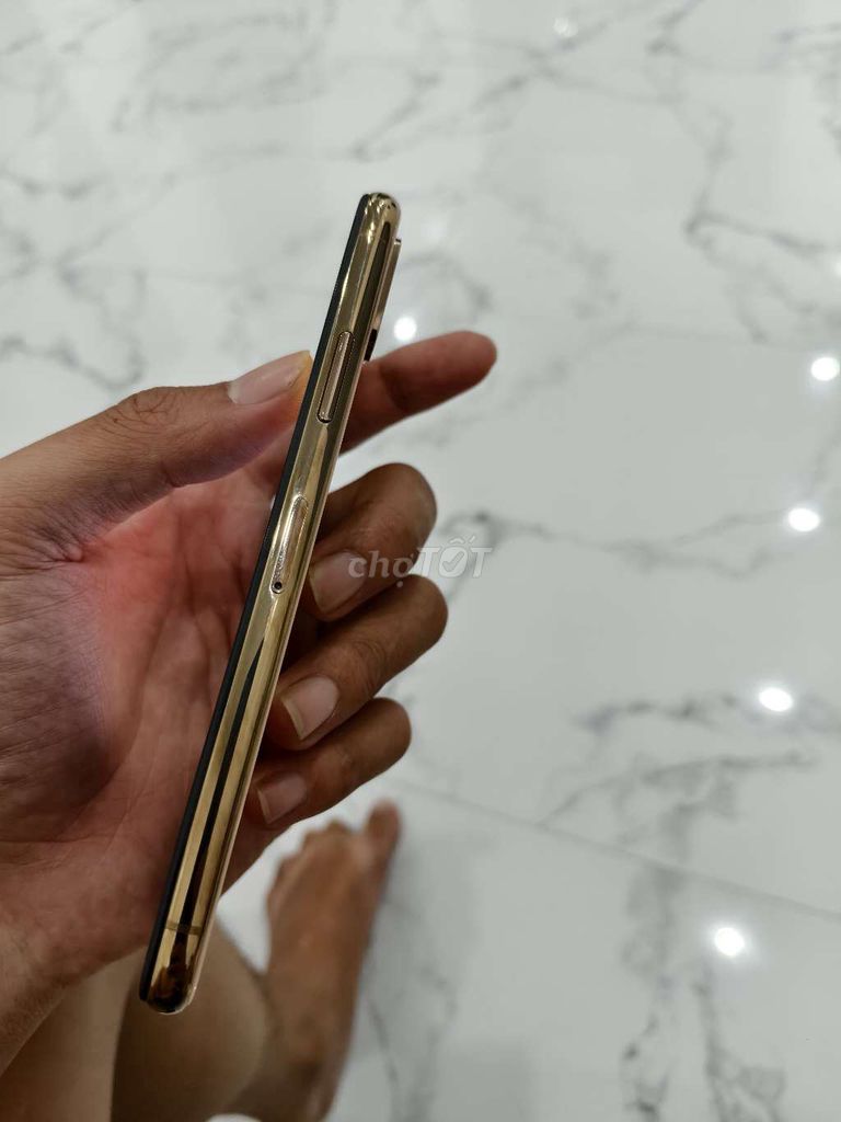 Apple iPhone XS 256GB Vàng ship toàn quốc. Mua bán Điện thoại tại Thành phố Thủ Dầu Một Bình Dương được đăng bởi rũnnn hình 1