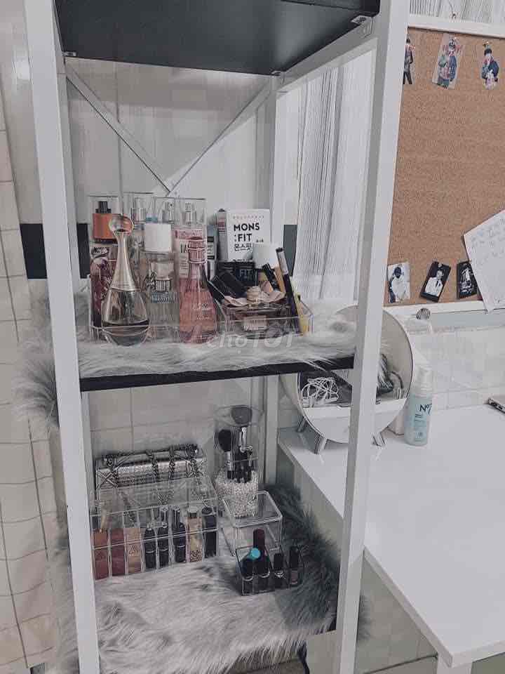 Kệ trang trí 1m60 Trắng Đen. Mua bán Tủ, kệ gia đình tại Quận 10 Tp Hồ Chí Minh được đăng bởi Dương Hi hình 1
