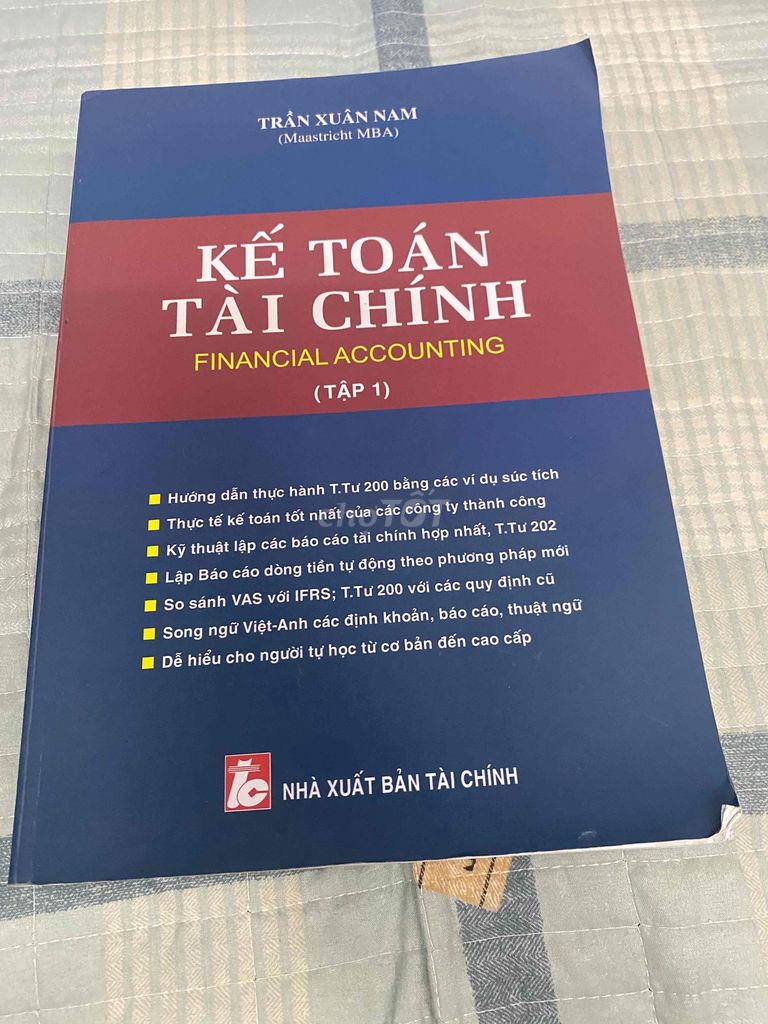 cần pass lại sách kinh tế , tiểu thuyết