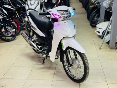 XE MÁY THỊNH PHÁT - WAVE A 110 TRẮNG 2025 ĐI 600KM. Mua bán Xe máy tại Quận Bắc Từ Liêm Hà Nội được đăng bởi XE MÁY THỊNH PHÁT XE LƯỚT GIÁ RẺ