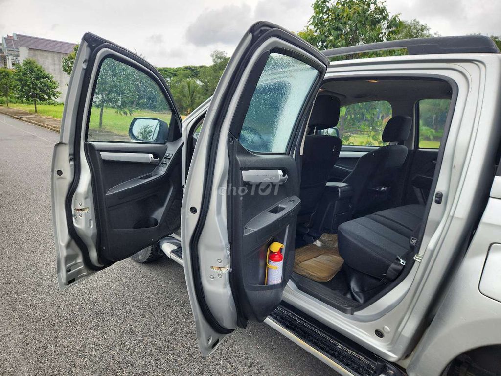 2016 LS 2.5 4x2 MT - 160000 km. Mua bán Ô tô tại Huyện Bình Chánh Tp Hồ Chí Minh được đăng bởi thanh hình 9