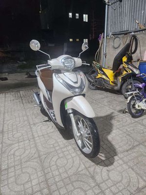 Honda SH Mode 2021 ABS Trắng. Mua bán Xe máy tại Huyện Nhơn Trạch Đồng Nai được đăng bởi như quỳnh 