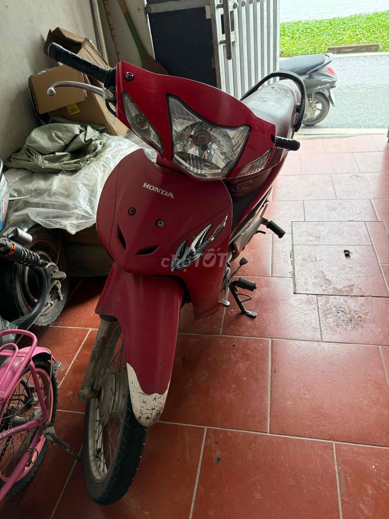 Honda Wave 100, красный, полуавтомат