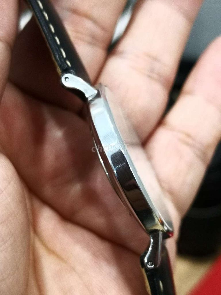 Knot Cs-36 made in japan vỏ thép kính sa phia