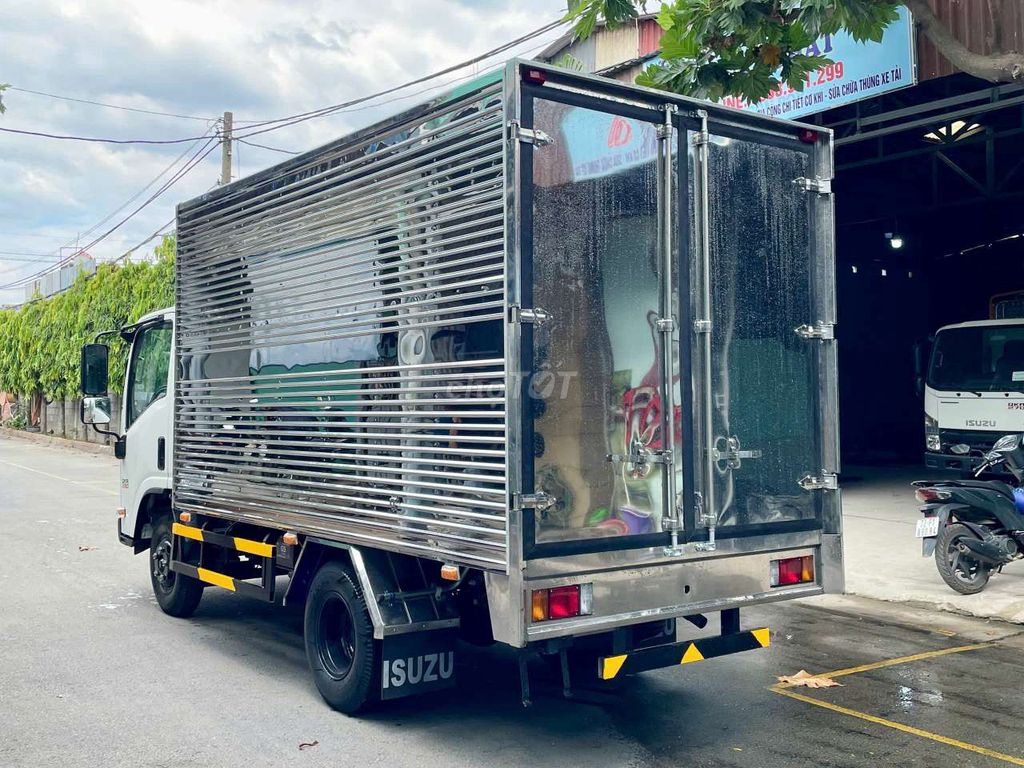Isuzu QKR 230 thùng kín 1.9 tấn. Mua bán Xe tải, xe ben tại Quận 12 Tp Hồ Chí Minh được đăng bởi Chiến hình 6