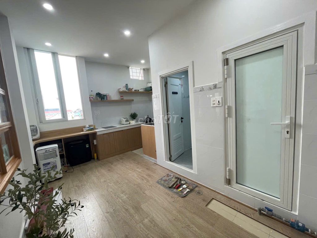 Продается квартира Cay Mai, P16, район 11 - 2 спальни - 60 м2 - 2 балкона