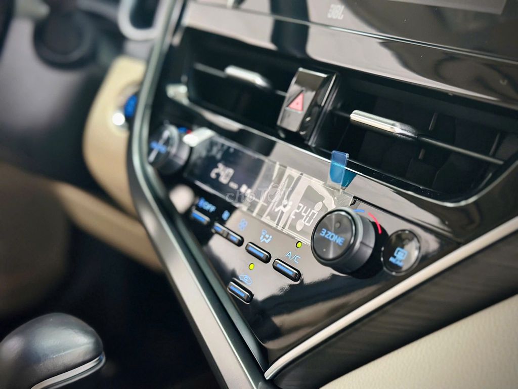 Toyota Camry 2.5Q 2023 - 50000 km. Mua bán Ô tô tại Quận Gò Vấp Tp Hồ Chí Minh được đăng bởi Kim Ngân Xe Lướt hình 6