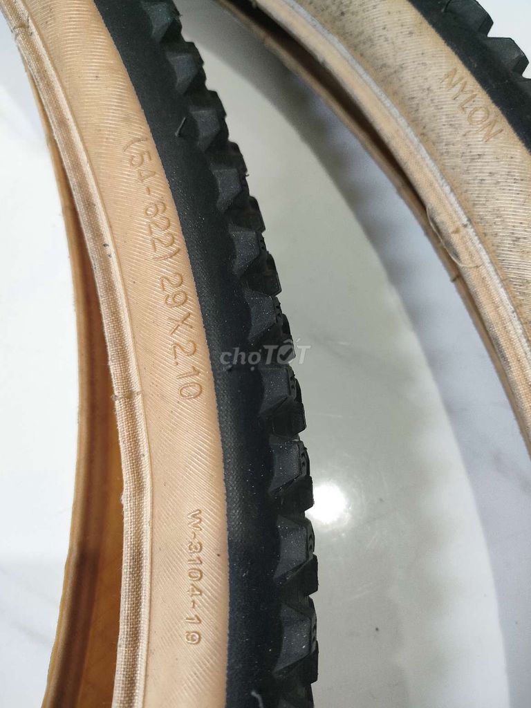 Cập lốp xe đạp còn tốt. Mua bán Xe đạp tại Thành phố Biên Hòa Đồng Nai được đăng bởi  LÂM THUẬN hình 4