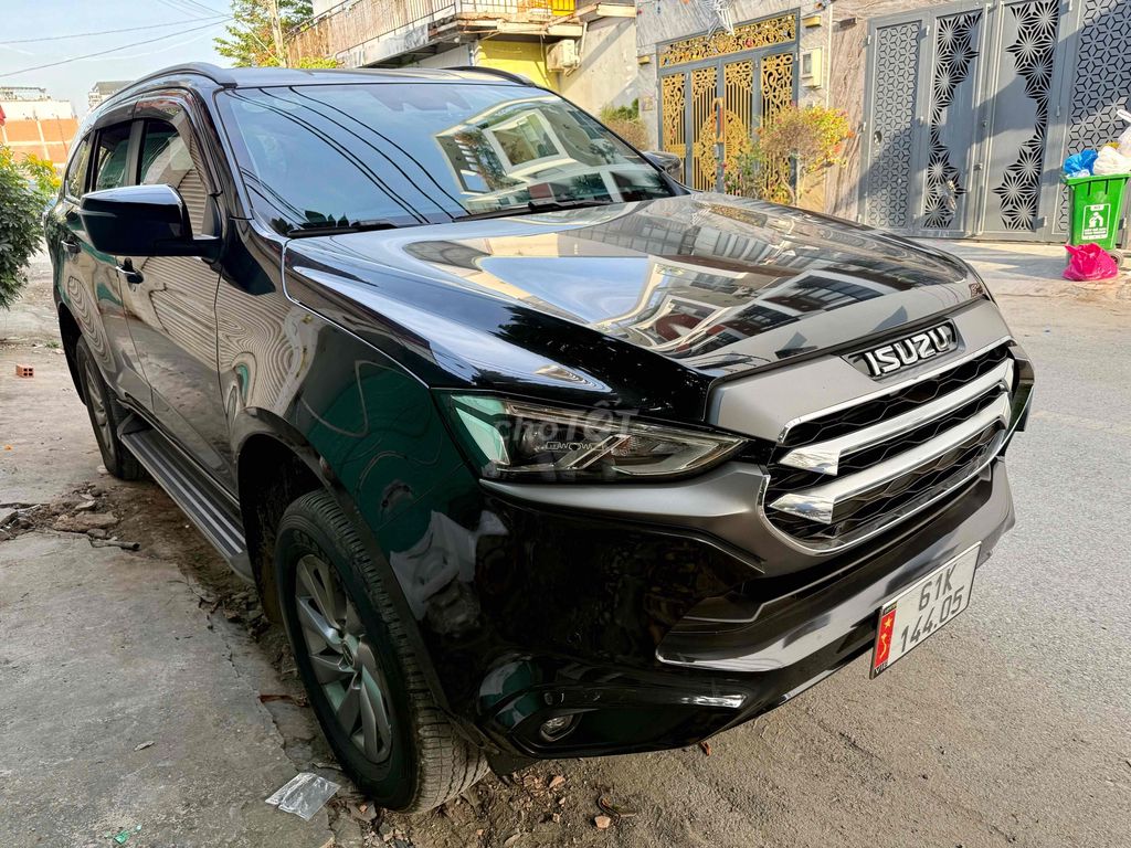 Isuzu Mu X 2022 - bản Pre 4x4 odo 9000km. Mua bán Ô tô tại Quận Gò Vấp Tp Hồ Chí Minh được đăng bởi Bình An Ôtô  hình 3