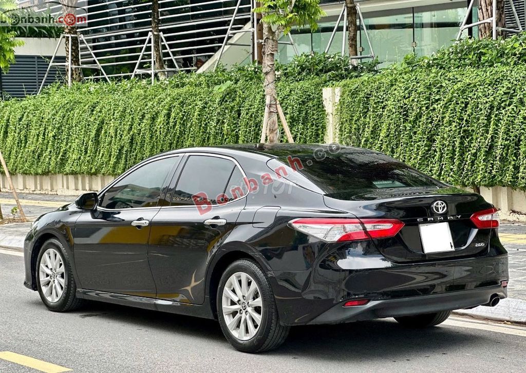 Toyota Camry 2020. Mua bán Ô tô tại Quận Cầu Giấy Hà Nội được đăng bởi Nghiêm Tín Phát hình 2