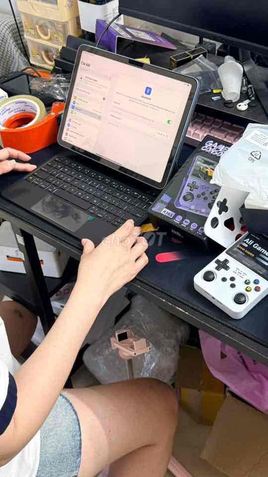 Magic keyboard ipad có hít nam châm. Mua bán Phụ kiện (Màn hình, Chuột...) tại Quận 5 Tp Hồ Chí Minh được đăng bởi Thủy hình 1