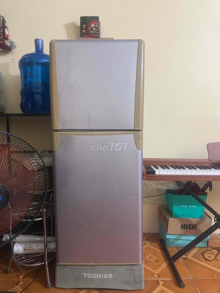 Tủ lạnh Toshiba 2 cánh Bạc tiết kiệm điện. Mua bán Tủ lạnh tại Quận Nam Từ Liêm Hà Nội được đăng bởi Nguyen Thanh Trung hình 1