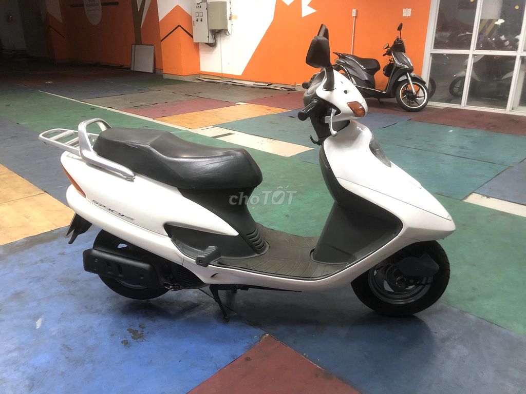 Bán xe Honda Spacy 125 Nhật Bản. Đời 2004.. Mua bán Xe máy tại Quận 10 Tp Hồ Chí Minh được đăng bởi  Võ Thanh Hoàng hình 4