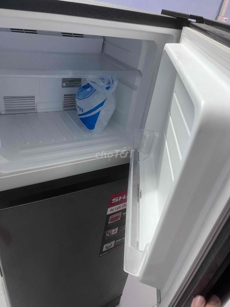 Tủ lạnh Sharp 196 lít
