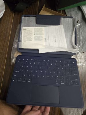 Bao da bàn phím logitech cho ipad gen 9